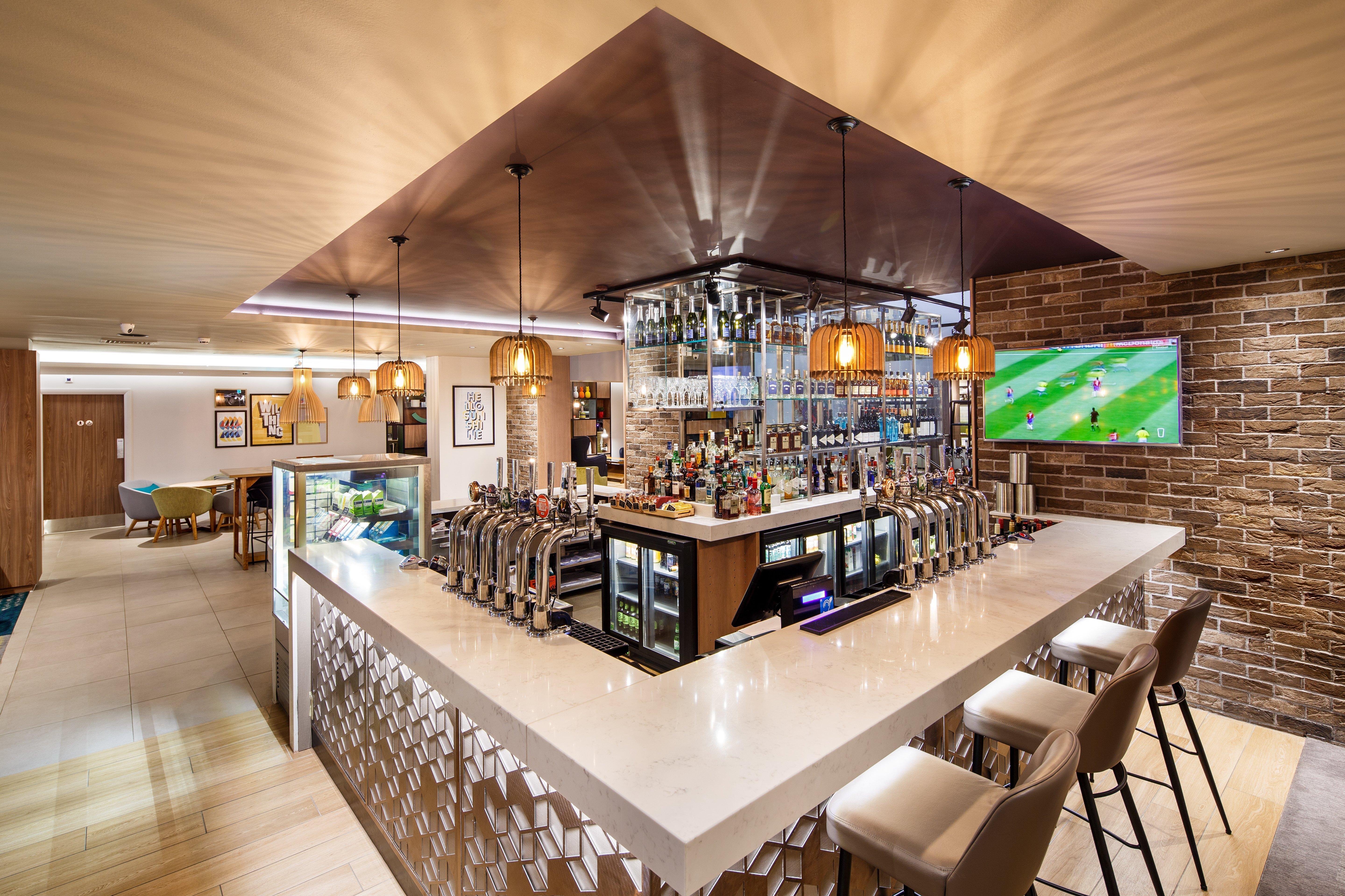 Holiday Inn Brentwood By Ihg Kültér fotó