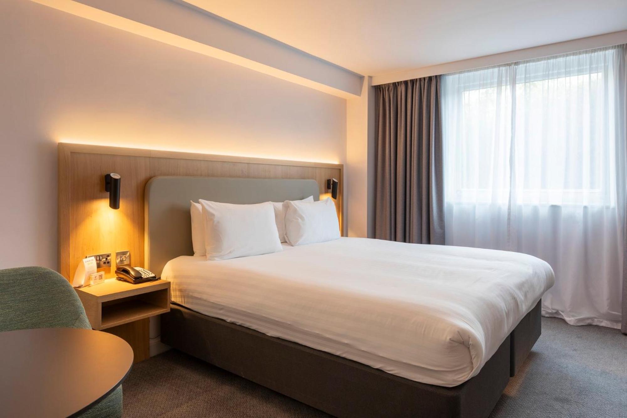 Holiday Inn Brentwood By Ihg Kültér fotó