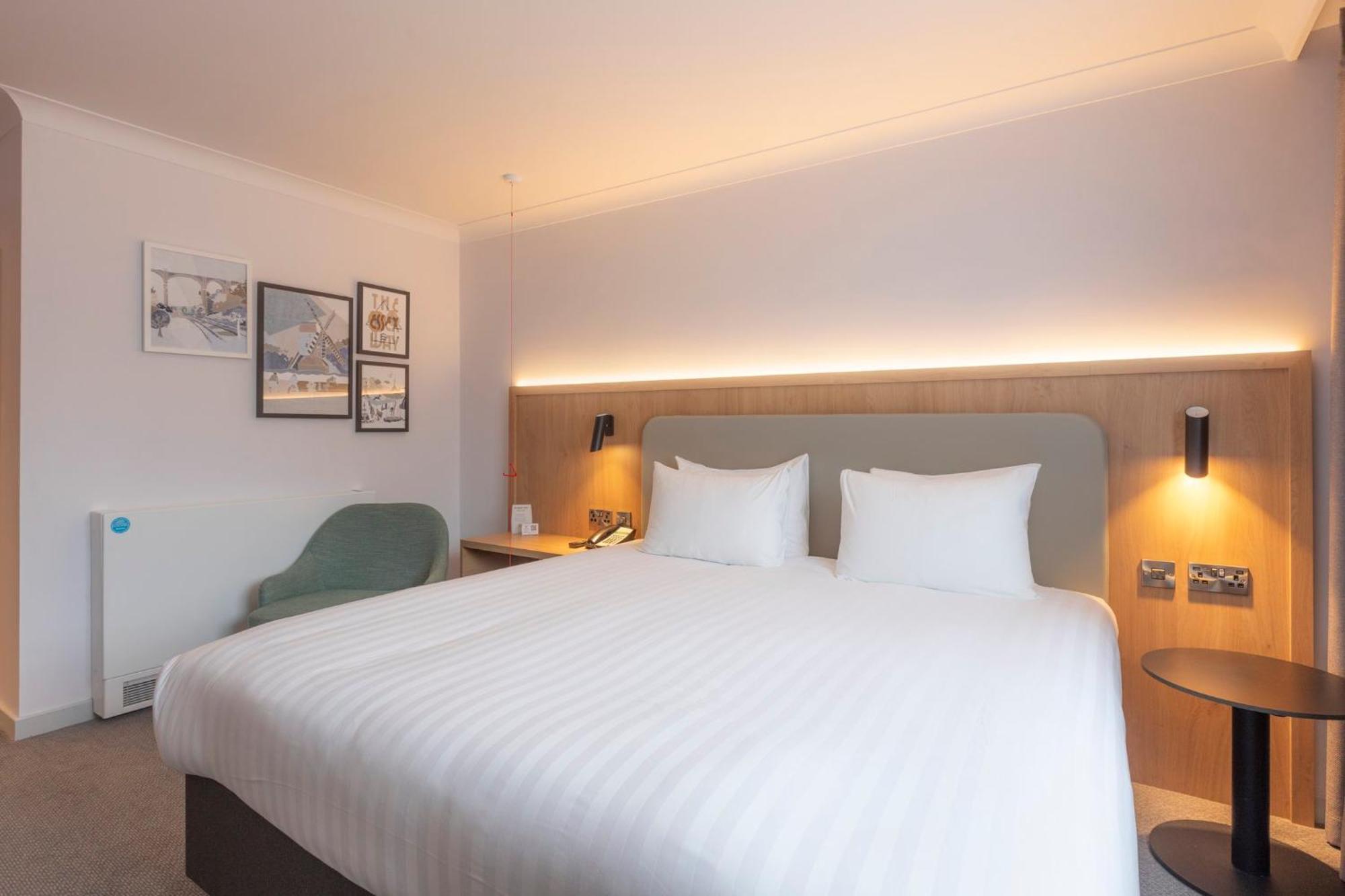 Holiday Inn Brentwood By Ihg Kültér fotó