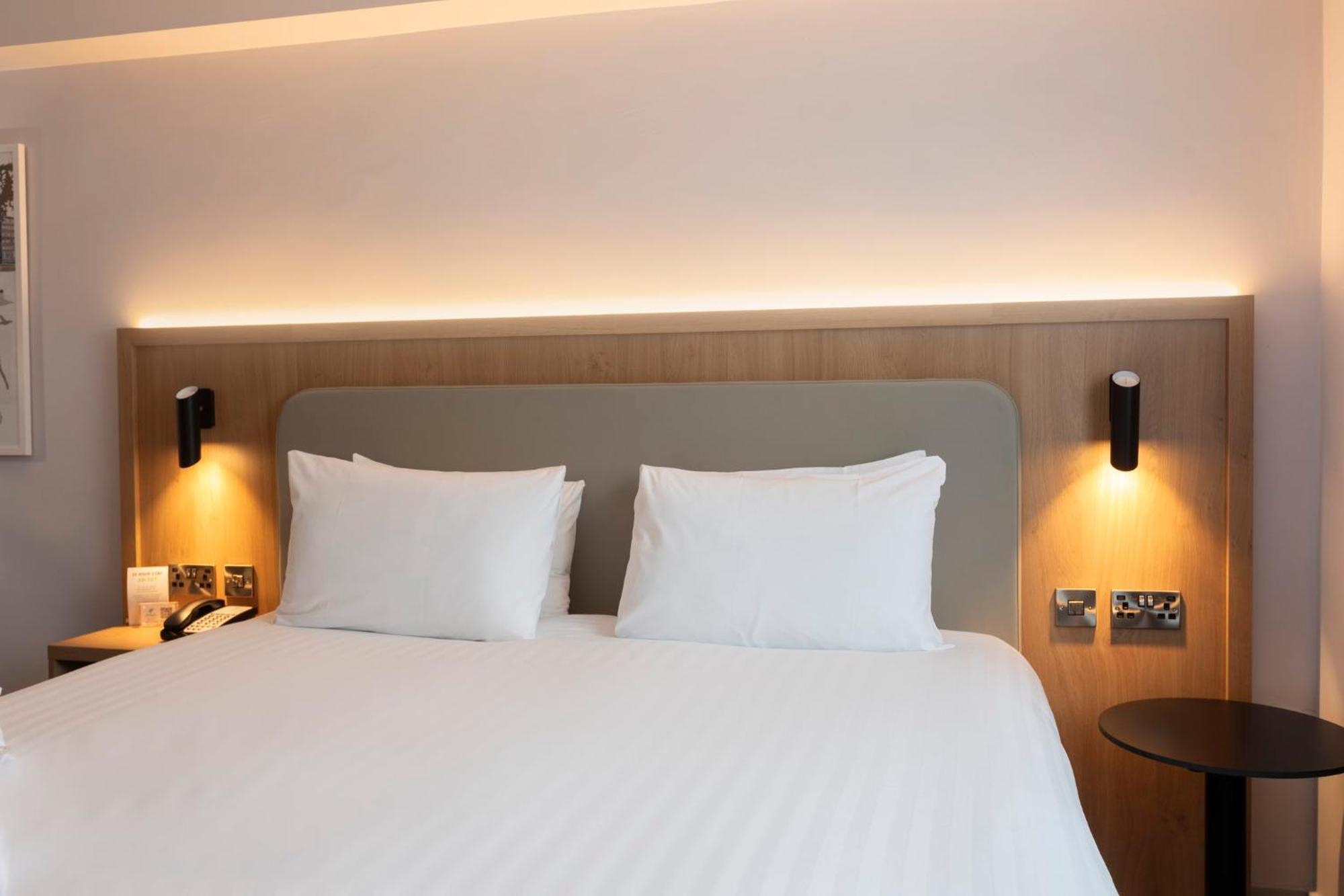 Holiday Inn Brentwood By Ihg Kültér fotó